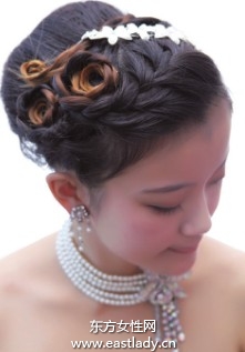 优雅华贵复古发型韵味十足