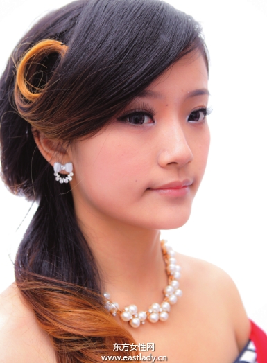 浪漫丸子头发型做与众不同魅力新娘