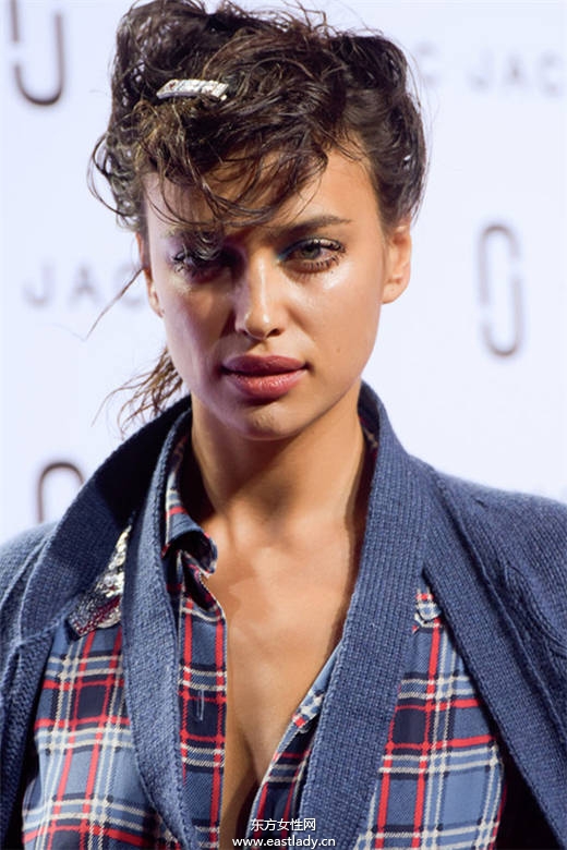 6种方式教你用发夹打造最潮流发型