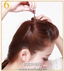 蓬松卷发塑造层次感呈现清爽印象