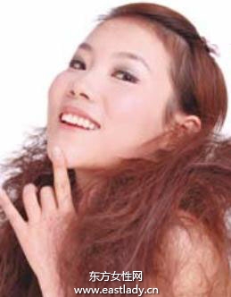 狂野乱发发型十一逛街很拉风