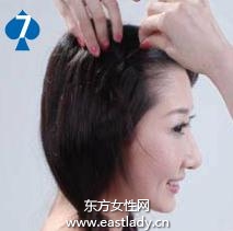 双排低马尾发型设计 塑造邻家女孩柔美风范