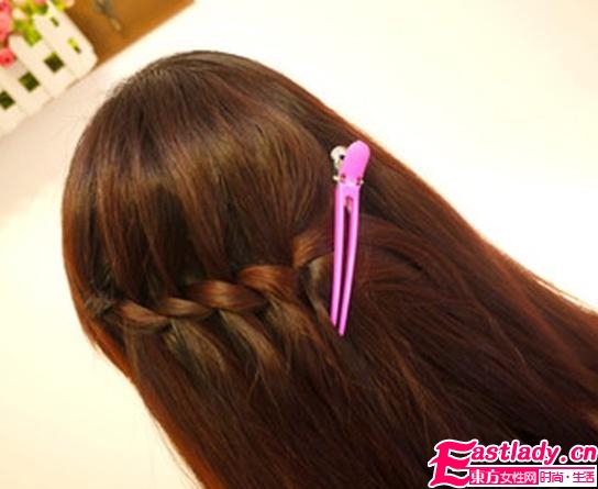 鱼骨辫编发教程打造减龄修颜时尚发型