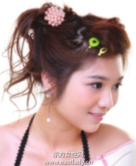 柔媚动人盘发发型设计