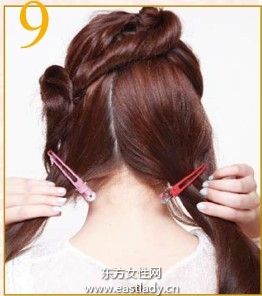 完美弧度花苞团子发简约而又不失造型感