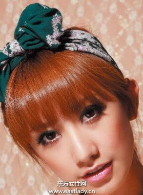 蝴蝶结搭配刘海演绎摩洛哥风情