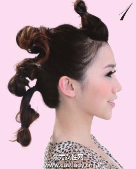 用发束打造时尚卷发造型