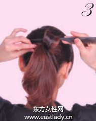 职场短束发展现沉稳与时尚