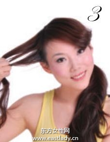 厚重卷发发型不断提高女人性感指数