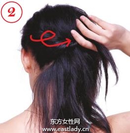 蓬松飘逸斜发发型设计给人惊艳的感觉