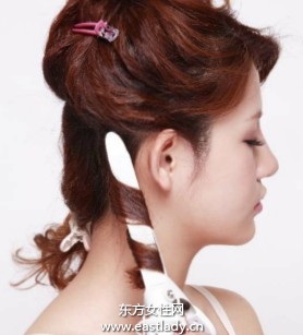 三角形电卷发棒打造富有立体感短发造型