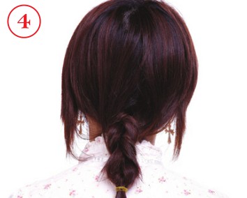 2012流行发型 自然随性反编辫