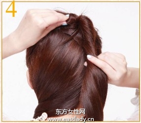 完美弧度花苞团子发简约而又不失造型感