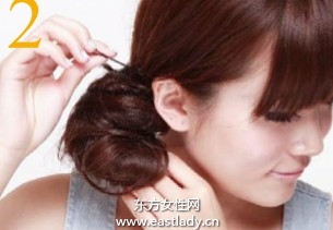 小丸子低盘发展现独特可爱气质