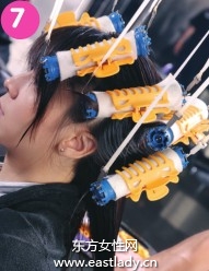 时尚卷发造型基本步骤体现女性温婉秀丽