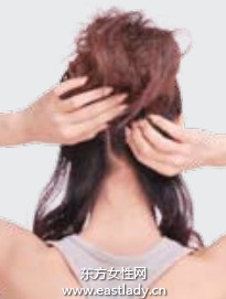 高发髻麻花辫打造少女般青春发型