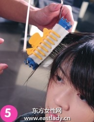 时尚卷发造型基本步骤体现女性温婉秀丽