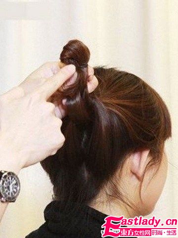 【盘发图解】十分钟搞定甜美韩式盘发造型