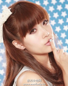 侧旋拧法发型设计摆脱翘起发型