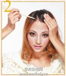 单侧浪漫卷发打造纯真可爱爱丽丝造型