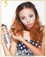 双侧藏刘海散发提升时尚感