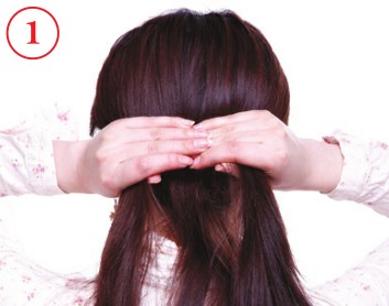 2012流行发型 自然随性反编辫