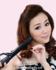 韩式丝巾戴法 典雅且婉约