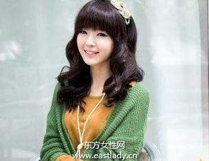 甜美长发烫发发型 尽显清新柔美风范