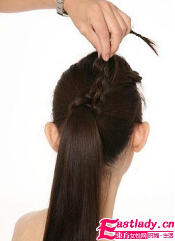 2013新款法式麻花辫的编法大方得体