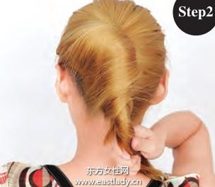 2013初春马尾新发型给人不一样的感觉