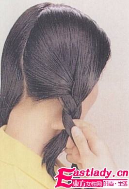 刘海发型+可爱小发夹 发型创新又俏丽