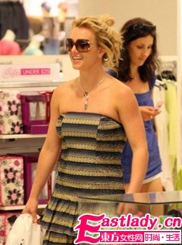 俏丽活泼 明星也爱的冬季盘发