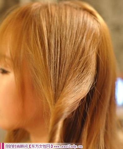 DIY韩式发箍编发 让你散发独特甜美魅力