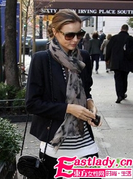 俏丽活泼 明星也爱的冬季盘发