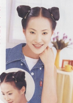 如何扎马尾 2012最潮马尾辫的扎法