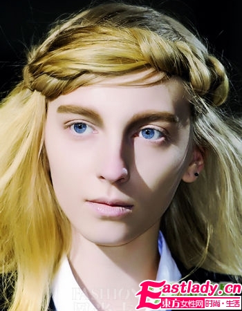 入秋文艺女最爱辫子造型