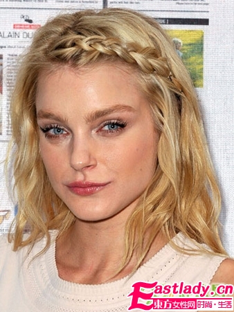 看女星玩转各种辫子发型