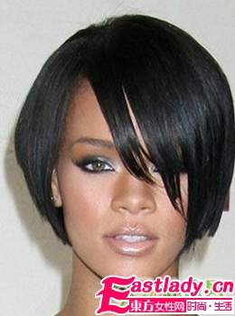 流行天后蕾哈娜的个性发型盘点