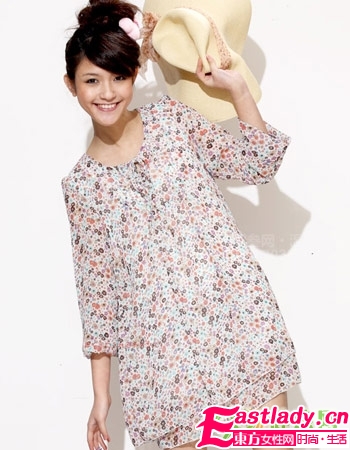 10款扮嫩发型百搭流行碎花裙