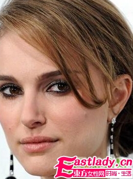 明星示范蓬松盘发派对造型