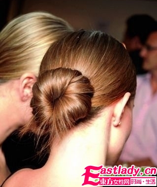 09最新韩国优雅新娘盘发