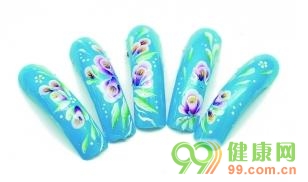 时尚美甲DIY 四步骤图解