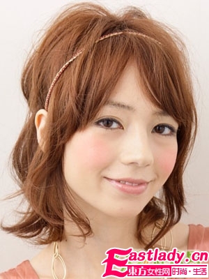 轻熟女最爱秋冬时尚中短发