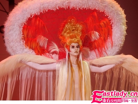 莫斯科另类发型秀 雷过Lady GaGa