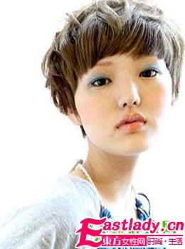 装嫩宝典之时尚俊俏短发