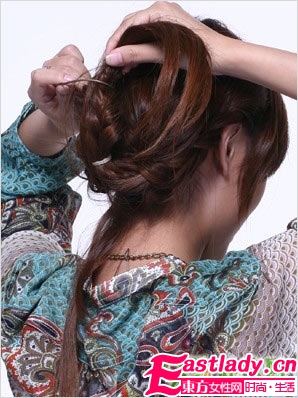 麻花辫盘发图解步骤 简洁优雅