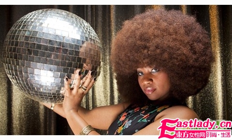 世界上最大的爆炸头 创吉尼斯记录