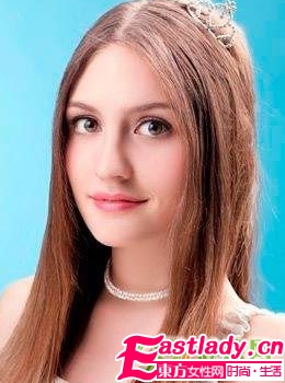 最新冬季简约美韩式新娘盘发