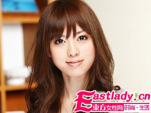 盘点亚麻色染发与着装技巧