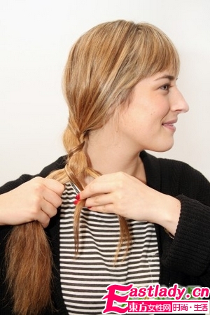 简单又别致的变异辫子发型编法